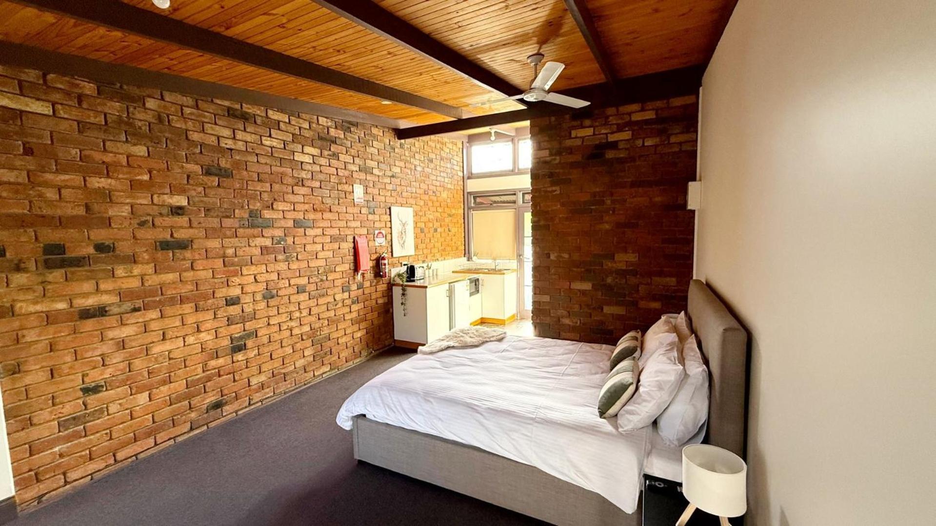 Colonial Bank Motel Omeo エクステリア 写真